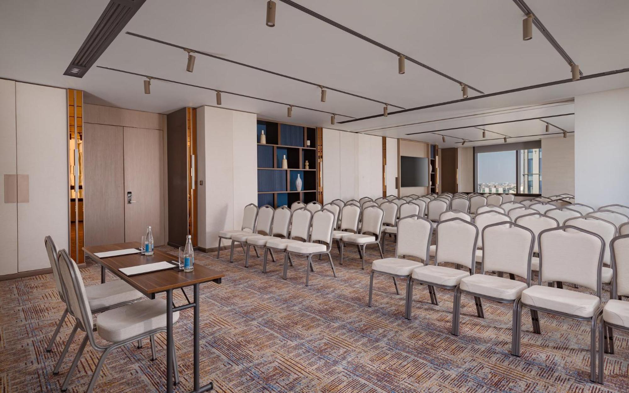 Intercontinental Tashkent By Ihg Hotel Buitenkant foto